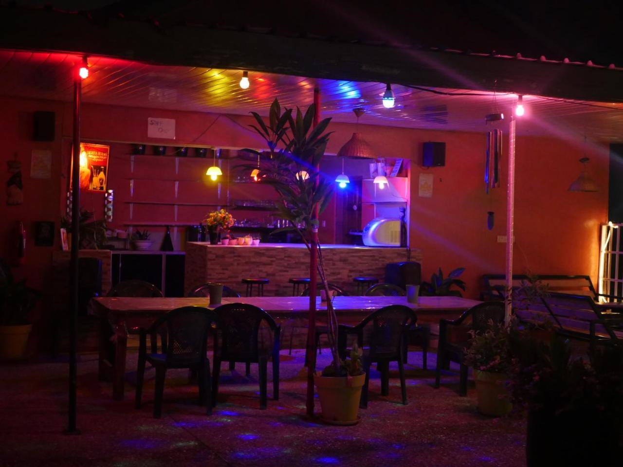Cheers Guesthouse Botianaw Ngoại thất bức ảnh