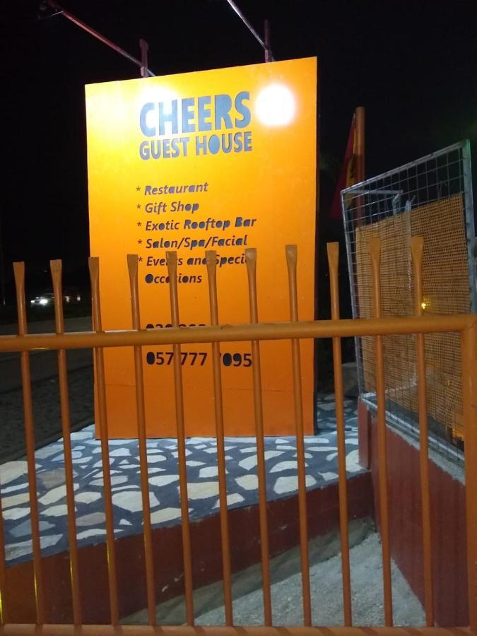 Cheers Guesthouse Botianaw Ngoại thất bức ảnh