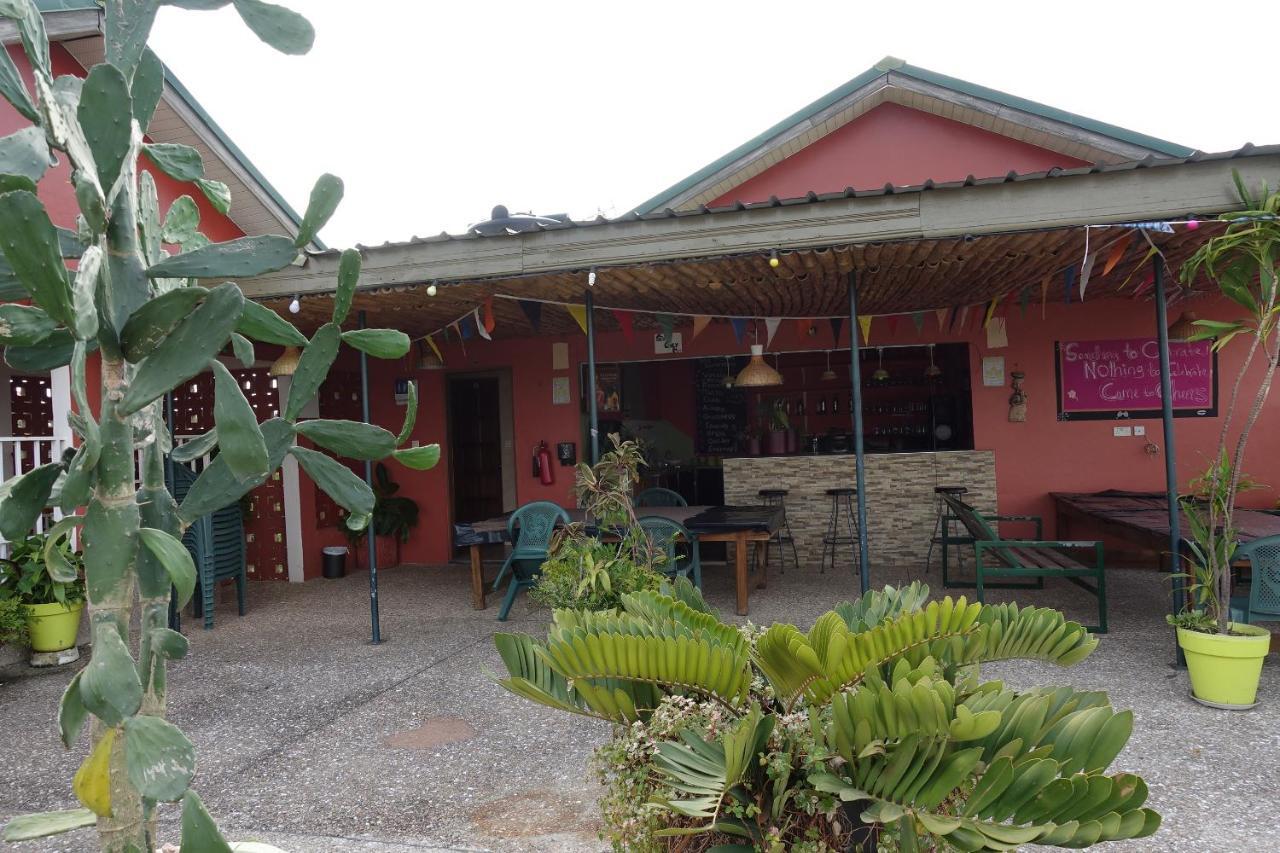 Cheers Guesthouse Botianaw Ngoại thất bức ảnh