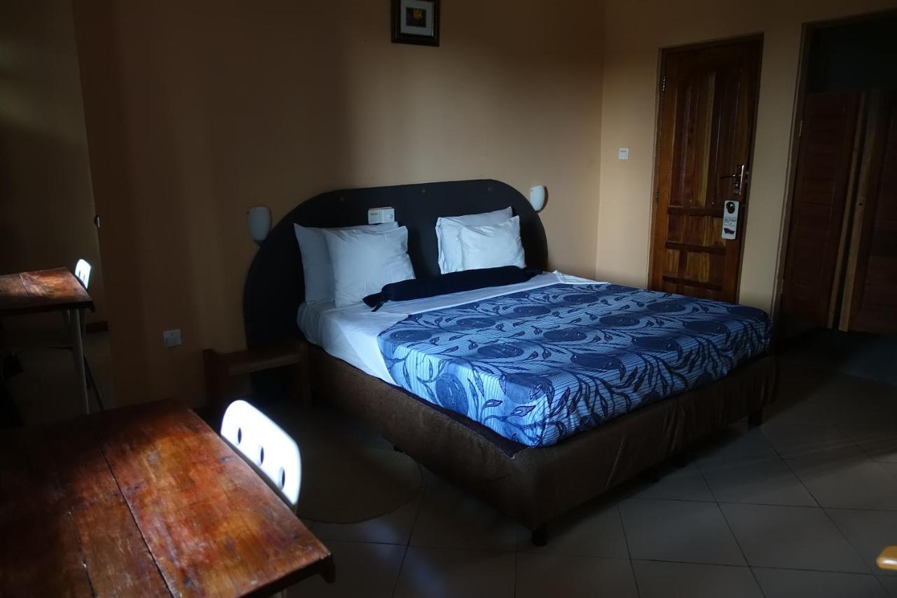 Cheers Guesthouse Botianaw Ngoại thất bức ảnh
