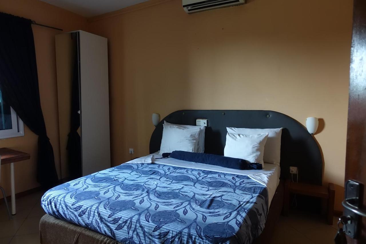 Cheers Guesthouse Botianaw Ngoại thất bức ảnh